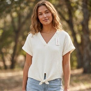Lucky Brand Cream Tie-Front V-Neck Tee
